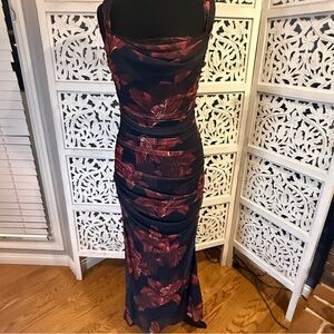 NWT Kutumai Floral Maxi Dress in Black and Red Sz L